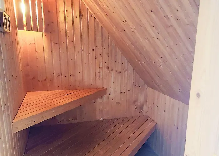 Semesterbostad 4 Star In *